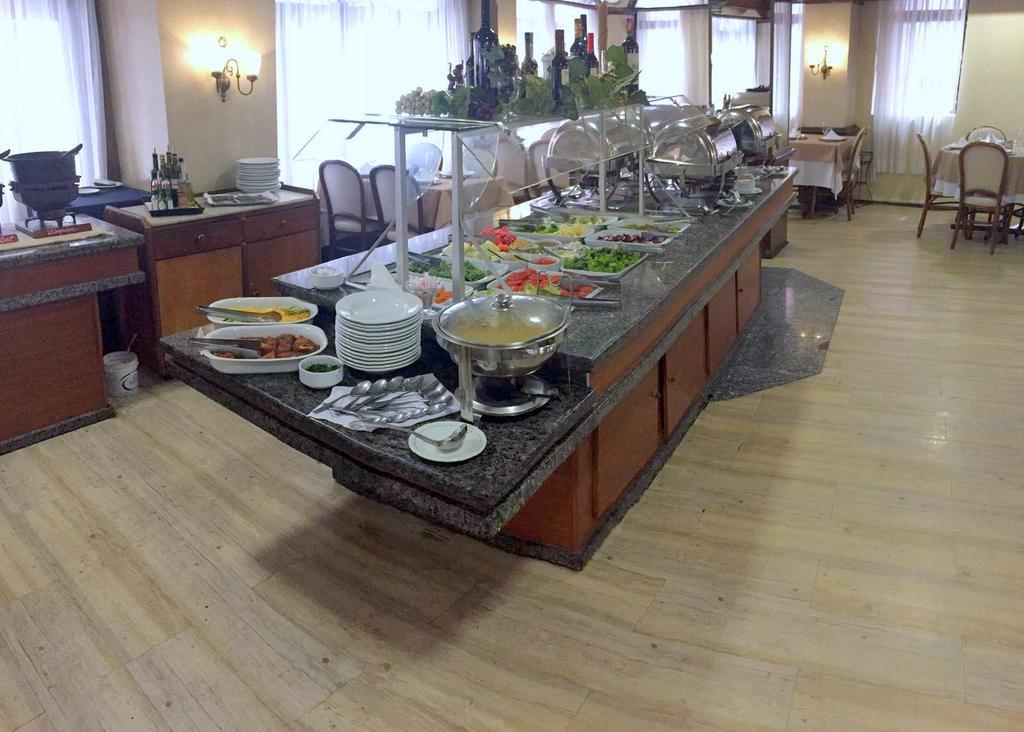 City Hotel 阿雷格里港 外观 照片