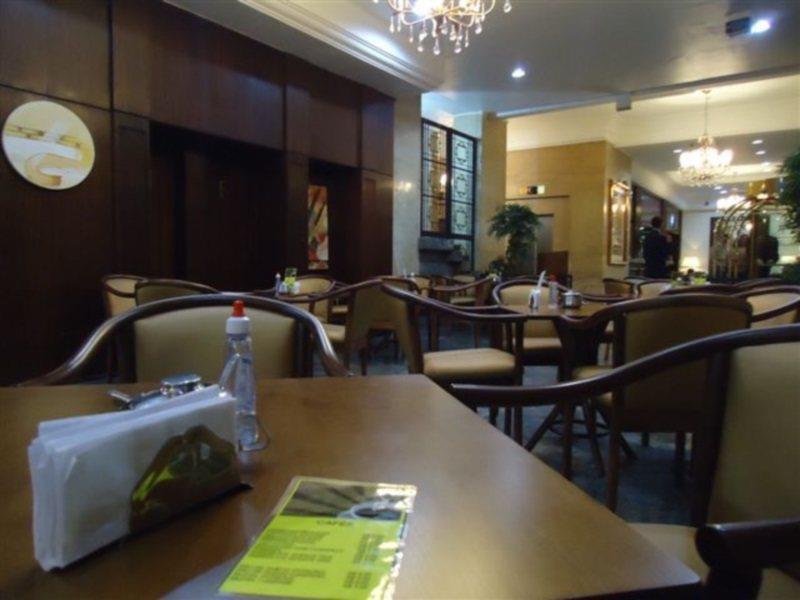 City Hotel 阿雷格里港 外观 照片