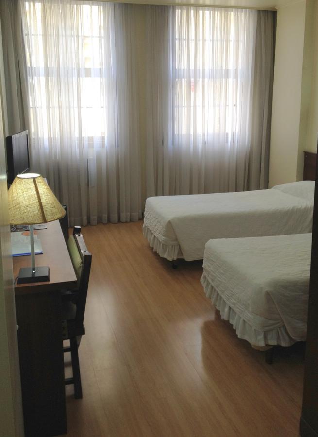 City Hotel 阿雷格里港 外观 照片