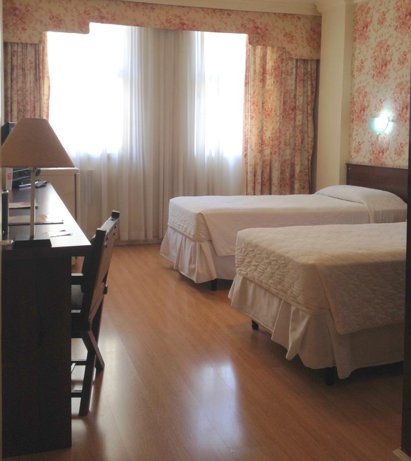 City Hotel 阿雷格里港 外观 照片
