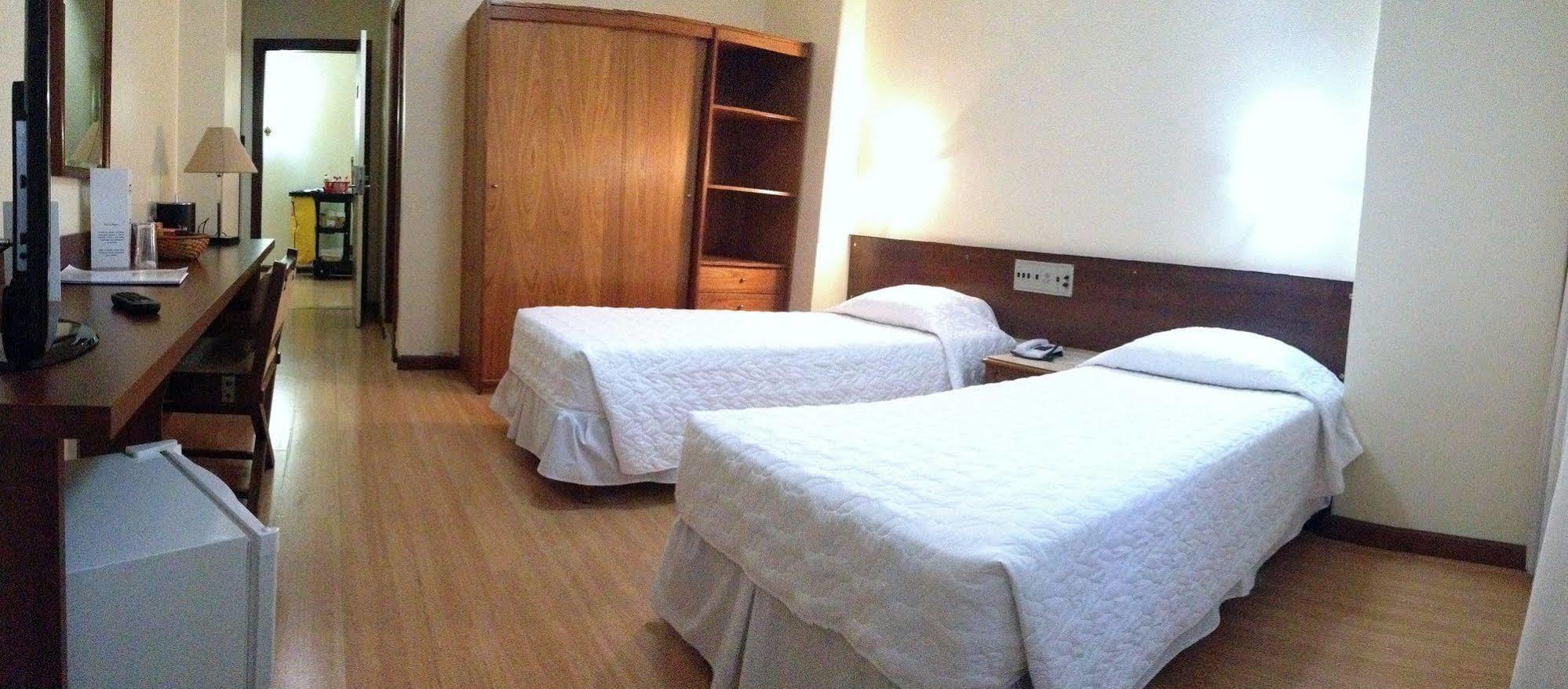 City Hotel 阿雷格里港 外观 照片