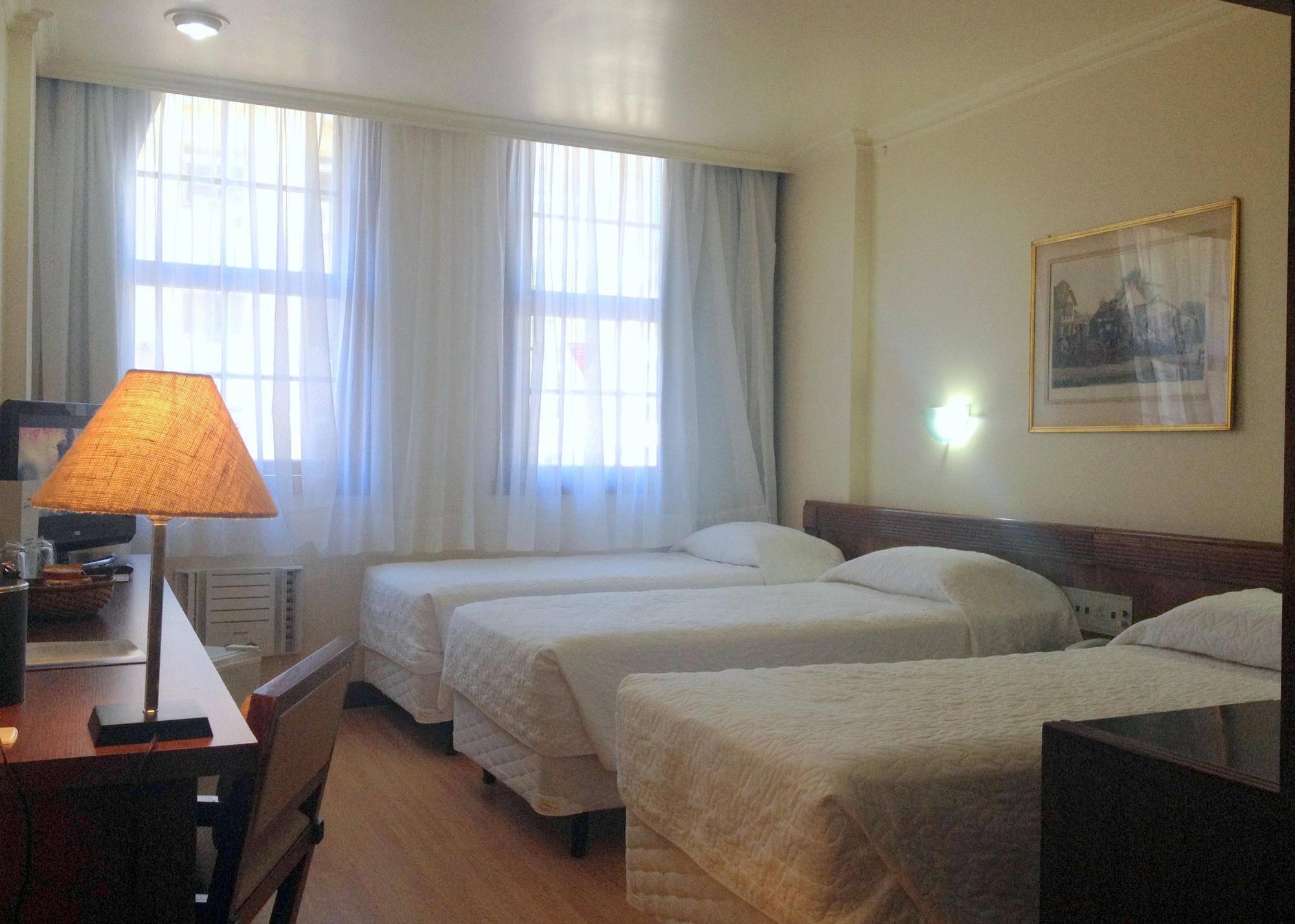 City Hotel 阿雷格里港 外观 照片